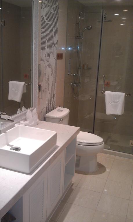 Xi'An Qu Jiang Yin Zuo Hotel Екстериор снимка