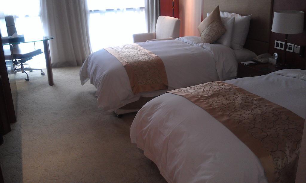 Xi'An Qu Jiang Yin Zuo Hotel Екстериор снимка